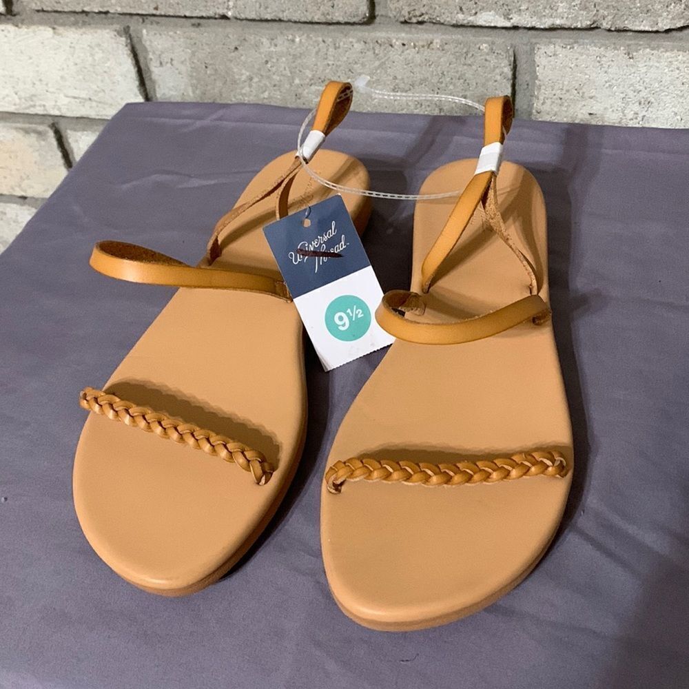 3for$20 NWT univ thread slipper sandal size 9.5